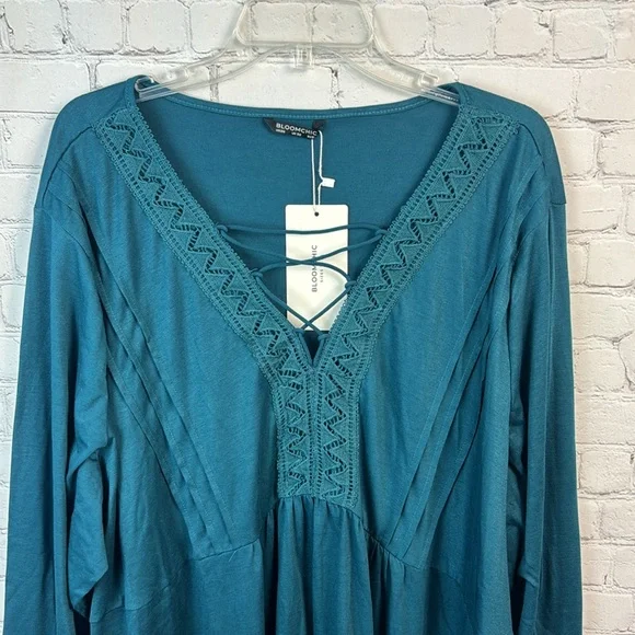 BloomChic Teal Lace Pleated Crisscross T-Shirt Top Plus Size 5X - Picture 5 of 7